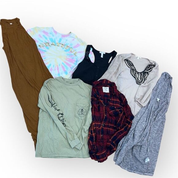 7 Pc. Bundle, Lush, NOBO, Salt Life, Ambiance Apparel, A+F, Miami, AEO, Small - Picture 1 of 11